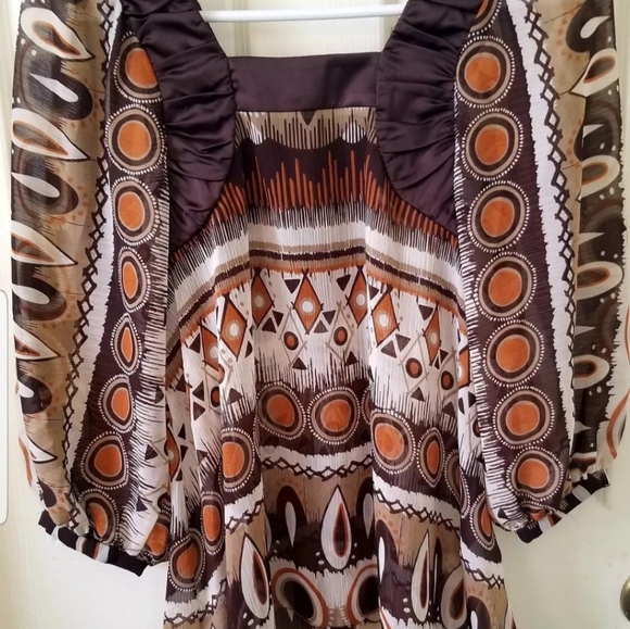 NWOT BCBGeneration Semi Sheer Boho Brown/Cream Tribal Print Pullover Blouse XS - Picture 3 of 7